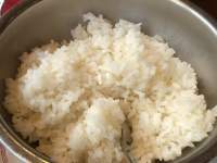 食べ物, 米, 室内, 皿 が含まれている画像

自動的に生成された説明
