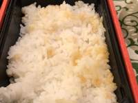 食べ物, 室内, 容器, 米 が含まれている画像

自動的に生成された説明
