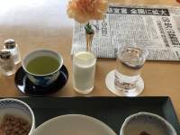 食品, テーブル, カップ, コーヒーカップ が含まれている画像

自動的に生成された説明