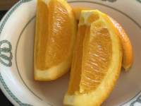 皿の上のオレンジとバナナ

自動的に生成された説明
