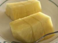 皿の上のチーズ

低い精度で自動的に生成された説明