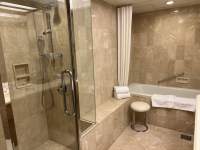 シャワールームがある

中程度の精度で自動的に生成された説明