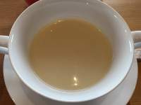 コーヒーカップとスープ

中程度の精度で自動的に生成された説明