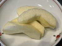 皿の上にあるバナナ

中程度の精度で自動的に生成された説明