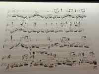 ホワイトボードに書かれた文字
AI 生成コンテンツは誤りを含む可能性があります。