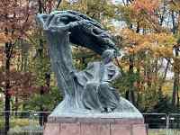 屋外, 木, 建物, 鳥 が含まれている画像
AI 生成コンテンツは誤りを含む可能性があります。