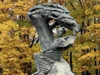 屋外, 草, 鳥, 立つ が含まれている画像
AI 生成コンテンツは誤りを含む可能性があります。