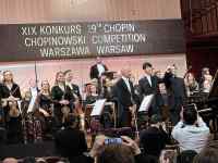 民衆, グループ, 群衆, 立つ が含まれている画像
AI 生成コンテンツは誤りを含む可能性があります。