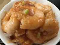 皿の上の料理
AI 生成コンテンツは誤りを含む可能性があります。