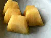 食品, 座る, 作品, テーブル が含まれている画像
AI 生成コンテンツは誤りを含む可能性があります。