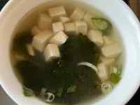 ボウルの中のスープ
AI 生成コンテンツは誤りを含む可能性があります。