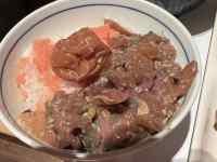 ボウルに入った料理
AI 生成コンテンツは誤りを含む可能性があります。