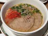 ボウルの中に入っているスープ
AI 生成コンテンツは誤りを含む可能性があります。