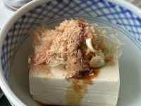 皿の上の食べ物
AI 生成コンテンツは誤りを含む可能性があります。