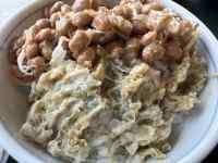 ボウルに入った食べ物
AI 生成コンテンツは誤りを含む可能性があります。