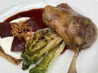 食品, テーブル, 皿, 座る が含まれている画像
AI 生成コンテンツは誤りを含む可能性があります。