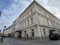 教会の建物
AI 生成コンテンツは誤りを含む可能性があります。