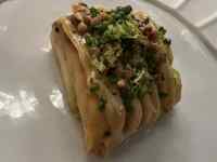 肉と野菜の料理
AI 生成コンテンツは誤りを含む可能性があります。