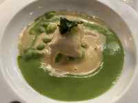 皿の上にあるスープ
AI 生成コンテンツは誤りを含む可能性があります。