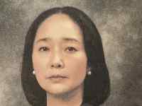 髪の長い人の人の顔
AI 生成コンテンツは誤りを含む可能性があります。