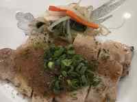 肉と野菜の料理
AI 生成コンテンツは誤りを含む可能性があります。