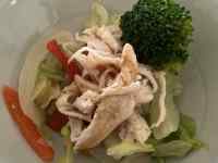 肉と野菜の料理
AI 生成コンテンツは誤りを含む可能性があります。