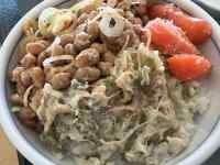 ボウルに入った料理
AI 生成コンテンツは誤りを含む可能性があります。