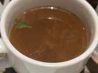 カップに入った飲み物
AI 生成コンテンツは誤りを含む可能性があります。