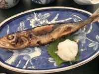 皿の上の料理
AI 生成コンテンツは誤りを含む可能性があります。