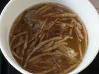 皿の上にあるスープ
AI 生成コンテンツは誤りを含む可能性があります。