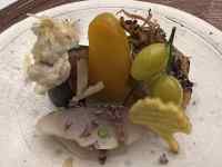 皿に盛られた食べ物
AI 生成コンテンツは誤りを含む可能性があります。