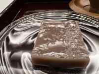 ケーキ, テーブル, 屋内, 食品 が含まれている画像
AI 生成コンテンツは誤りを含む可能性があります。