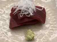 座る, テーブル, 作品, 食品 が含まれている画像
AI 生成コンテンツは誤りを含む可能性があります。