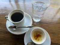 テーブルの上にあるコーヒー
AI 生成コンテンツは誤りを含む可能性があります。