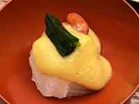 皿の上の食べ物
AI 生成コンテンツは誤りを含む可能性があります。