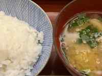 ボウルに入った食べ物
AI 生成コンテンツは誤りを含む可能性があります。