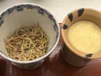 カップ, テーブル, コーヒー, 食品 が含まれている画像
AI 生成コンテンツは誤りを含む可能性があります。