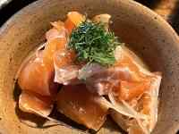 食品, ボウル, テーブル, 皿 が含まれている画像
AI 生成コンテンツは誤りを含む可能性があります。