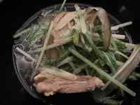 食品, テーブル, 座る, サンドイッチ が含まれている画像
AI 生成コンテンツは誤りを含む可能性があります。