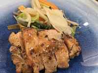 肉と野菜の料理
AI 生成コンテンツは誤りを含む可能性があります。