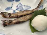 皿の上の食べ物
AI 生成コンテンツは誤りを含む可能性があります。