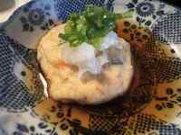 皿に盛られた食べ物
AI 生成コンテンツは誤りを含む可能性があります。