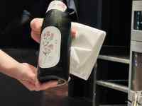 人の手
AI 生成コンテンツは誤りを含む可能性があります。