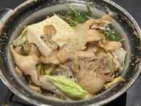 鍋の中の料理
AI 生成コンテンツは誤りを含む可能性があります。