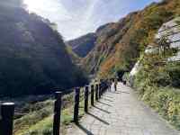 山の斜面
AI 生成コンテンツは誤りを含む可能性があります。