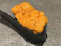 食品, 座る, 作品, ケーキ が含まれている画像
AI 生成コンテンツは誤りを含む可能性があります。