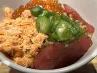 ボウルに入った料理
AI 生成コンテンツは誤りを含む可能性があります。