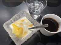 カップに入った飲み物
AI 生成コンテンツは誤りを含む可能性があります。