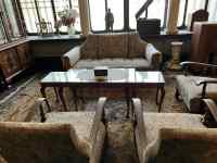 窓のある部屋
AI 生成コンテンツは誤りを含む可能性があります。