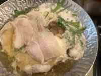 皿の上の料理
AI 生成コンテンツは誤りを含む可能性があります。